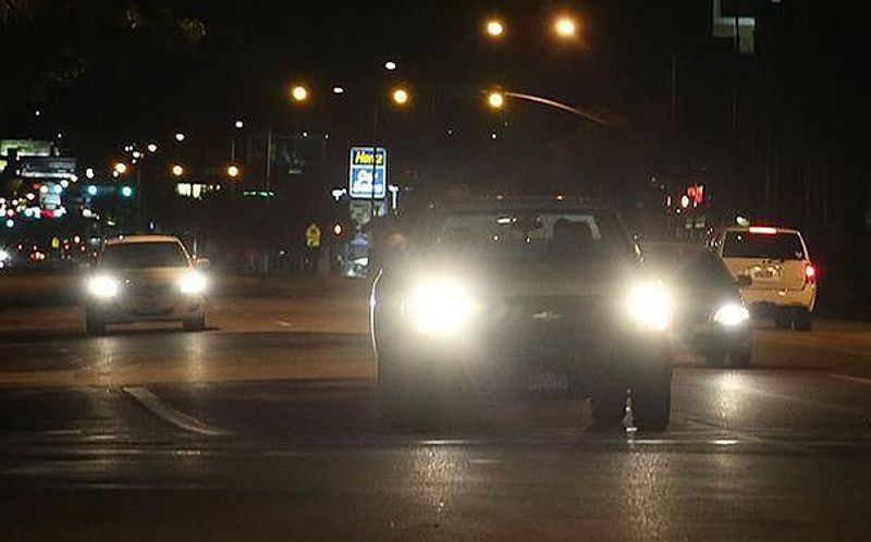 Do Blue Light Glasses Help With Night Driving? The Truth About Glare And Vision